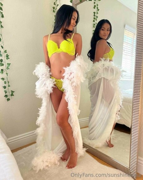 sunshinesinababy erotic model img