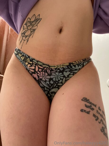 haleyyy4201 exclusive actress gallery