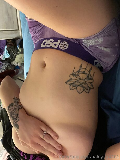 haleyyy4201 porn star gallery