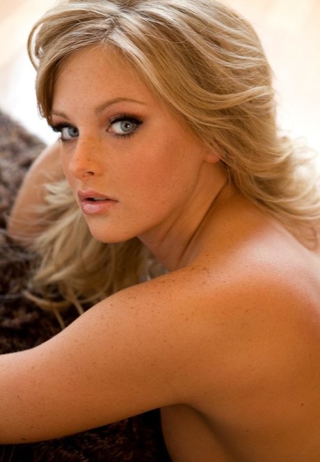 big tits blonde onlyfans best pics