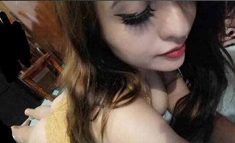 Estefancz model erotic photo