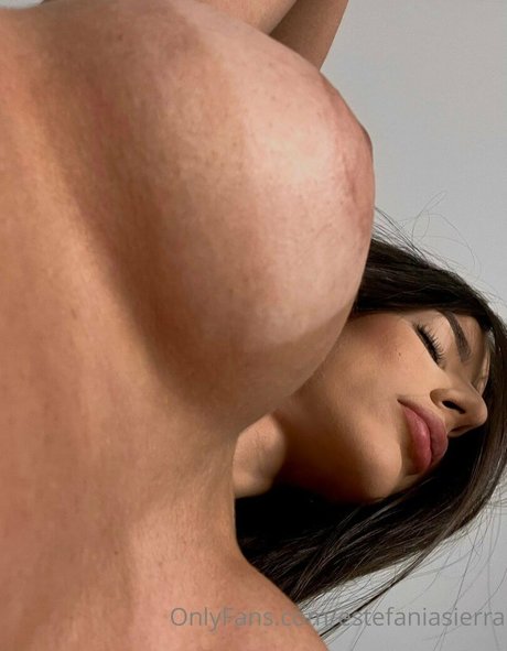 Estefania Sierra hd pornstar img