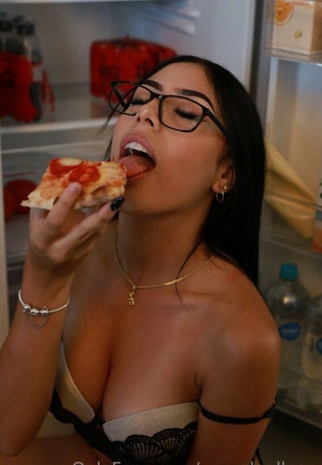 fitness pussy onlyfans erotic photo