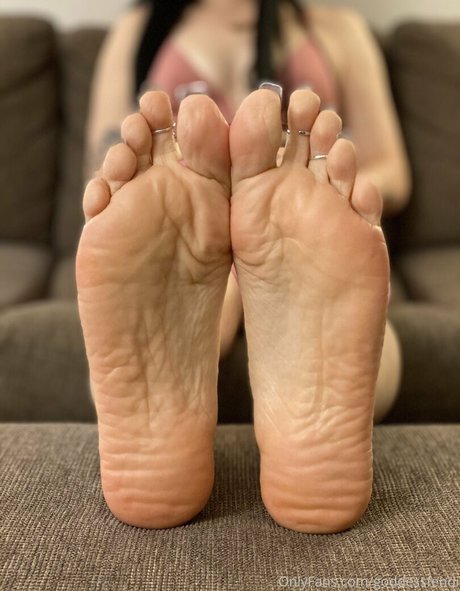 Goddess Fendi star porn pics