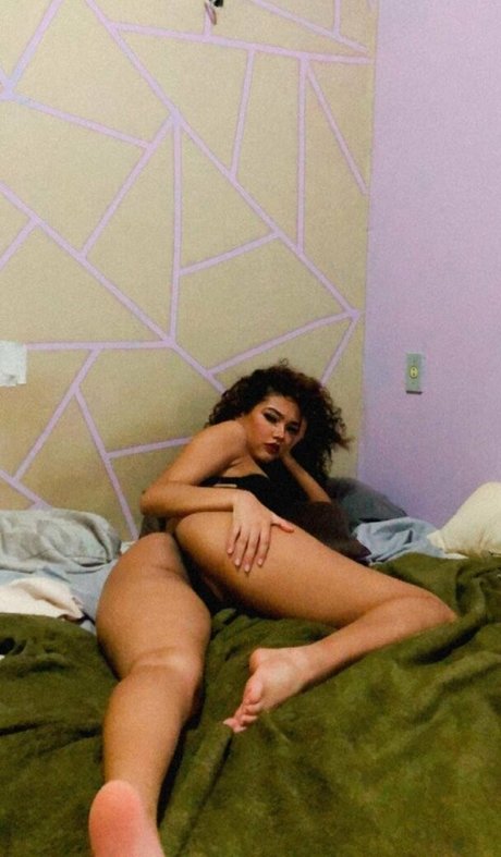 MeloxxPacksz nice model image