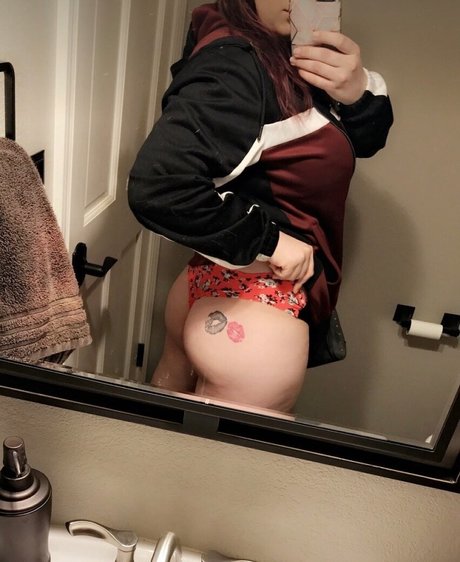 Emthegreek model pornographic archive