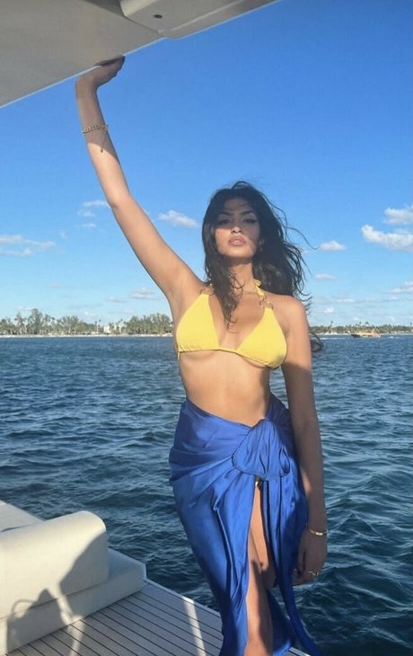 Shreya Arun best star images