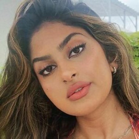 Shreya Arun high quality model img