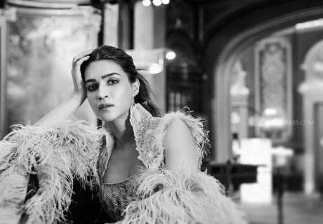 Kriti Sanon naked actress pictures