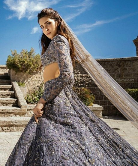 Kriti Sanon high quality model pics