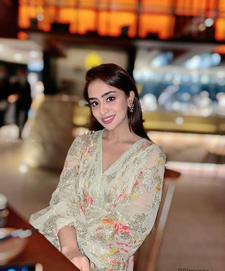 Musskan Sethi perfect model image