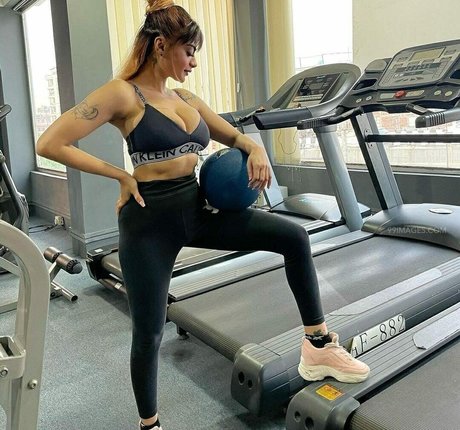 Suhaani Laskar pornstar nude images