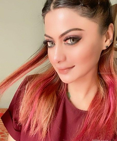 Suhaani Laskar exclusive model picture