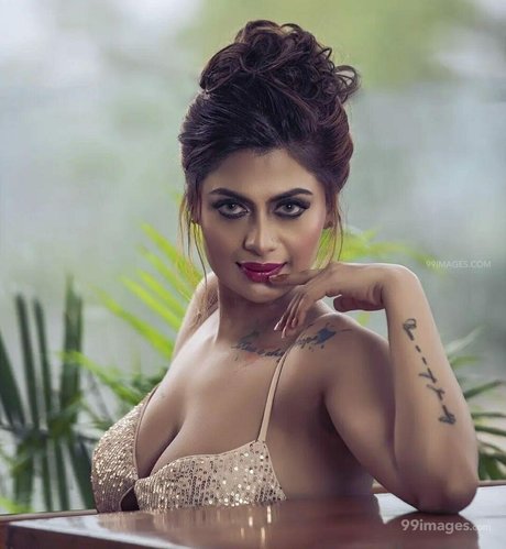 Suhaani Laskar hd model image