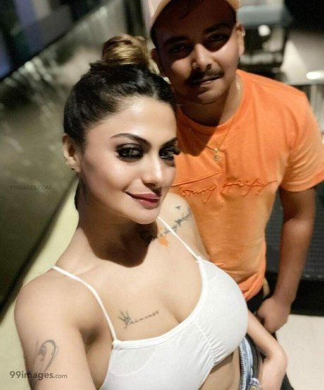 Suhaani Laskar perfect star pic