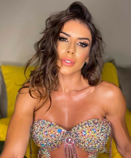 Rainhas De Bateria xxx actress gallery