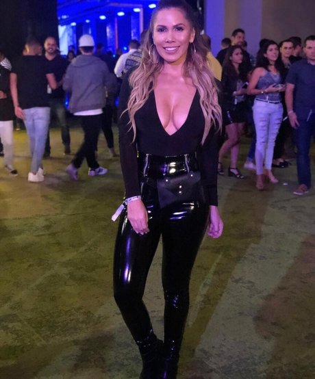 Ana Lucia Vega hot star picture