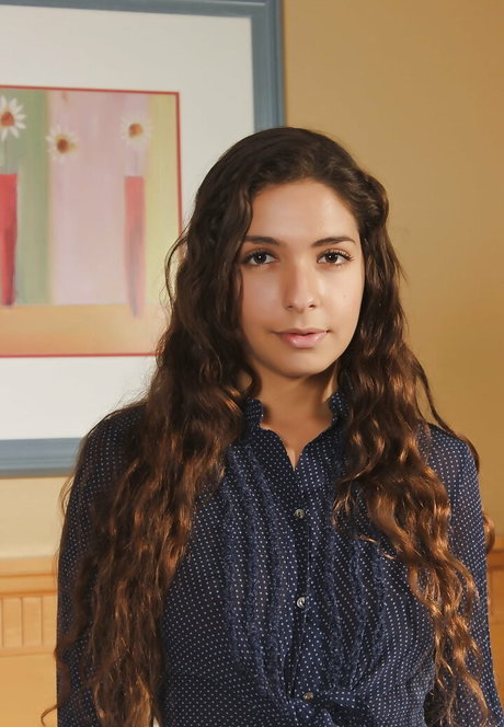 Monique poses pornographic actress gallery