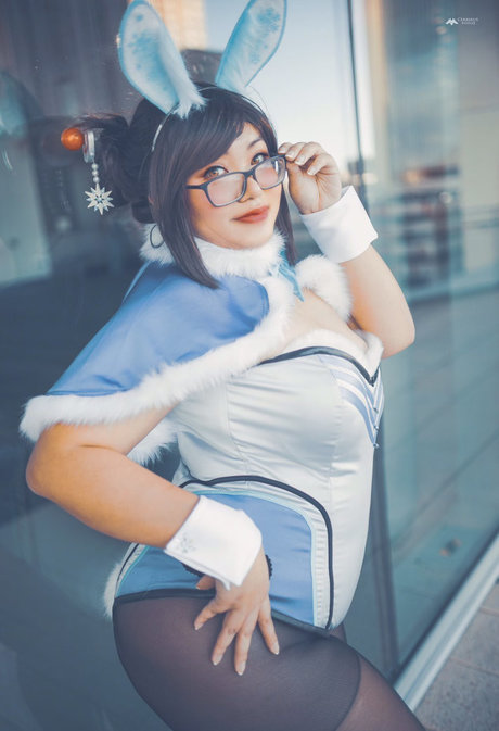 Aznproblems naked model picture