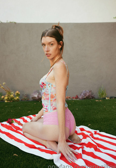 big tits mom onlyfans free porn image