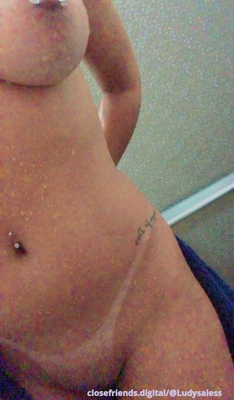 Ludysaless pornstar erotic image