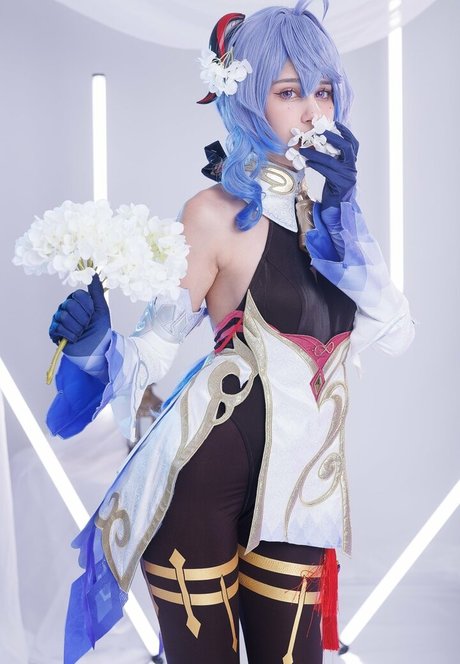 Jean Wanwan naked pornstar pics