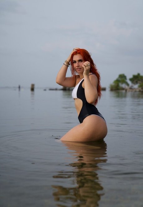 Alicia Atout exclusive model photos