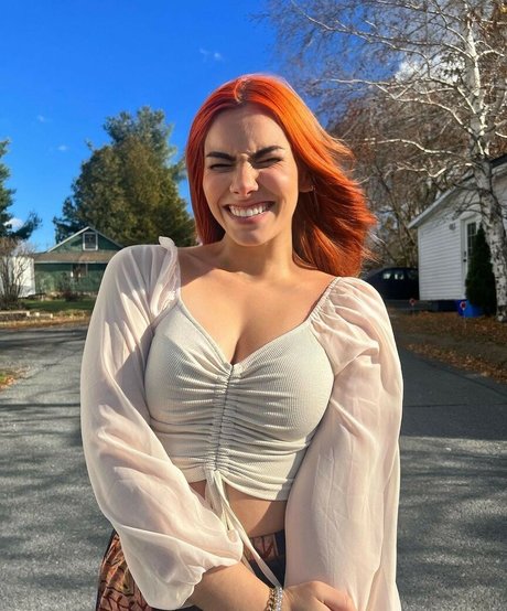 Alicia Atout star pictures