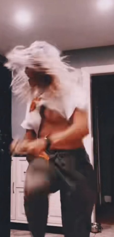 Barbiewants2hype top actress photo