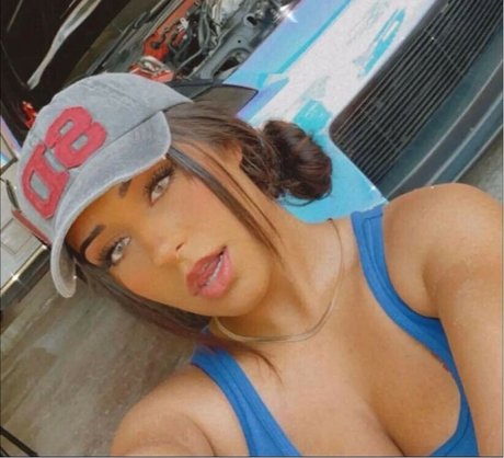 Christina Roki free pornstar pics