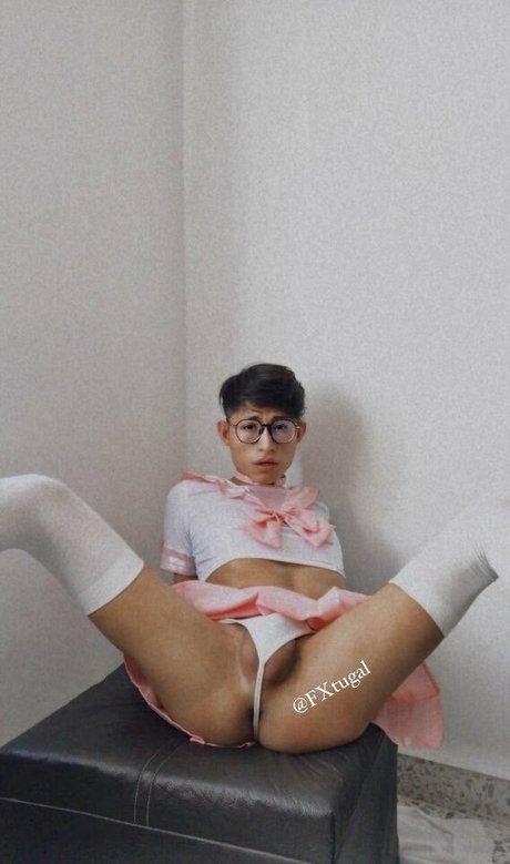 FXtugal model high quality pictures