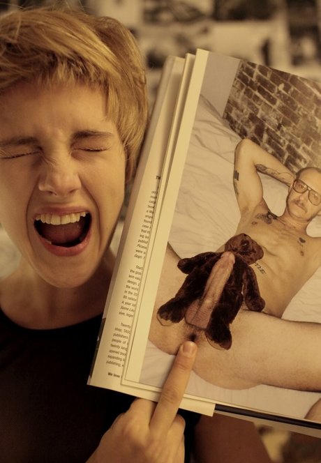 shemale fucks girl onlyfans hot sexy picture