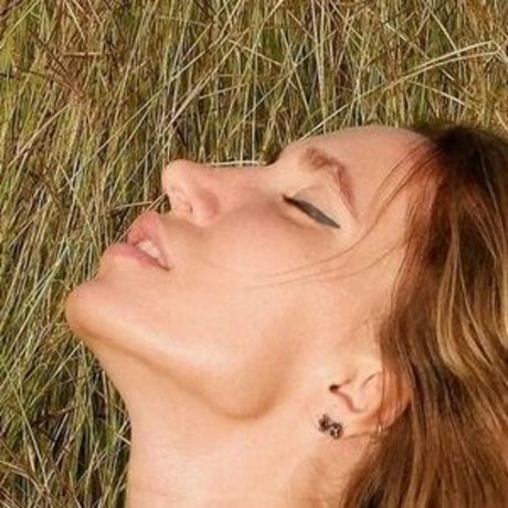 inna zarya model perfect picture