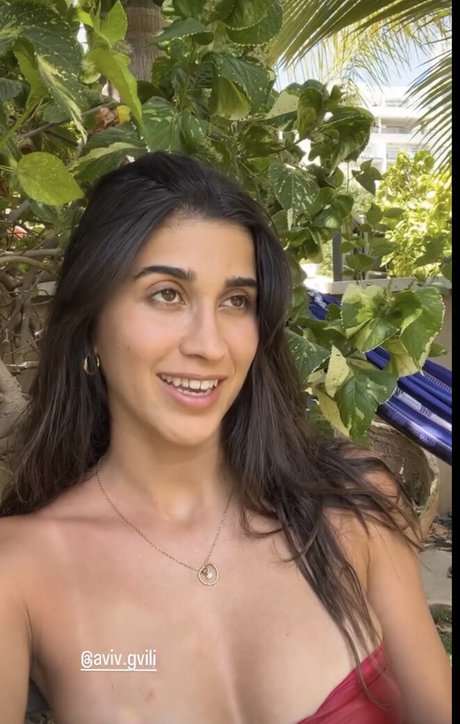 Shir Yaakov sex model image