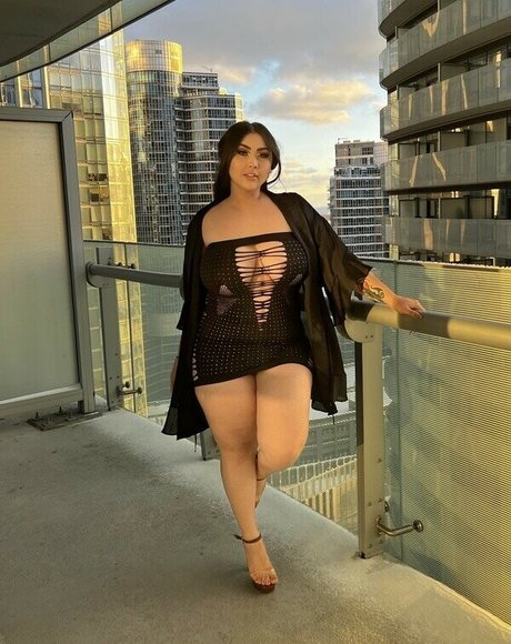 Miss Leira model hot pictures