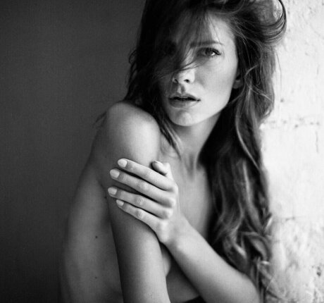 Angela Olszewska model img