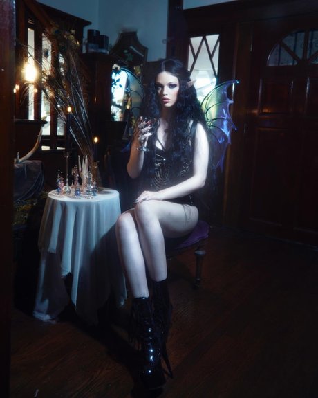 bride onlyfans art naked pic