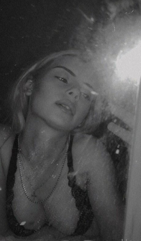 face onlyfans hot nude picture