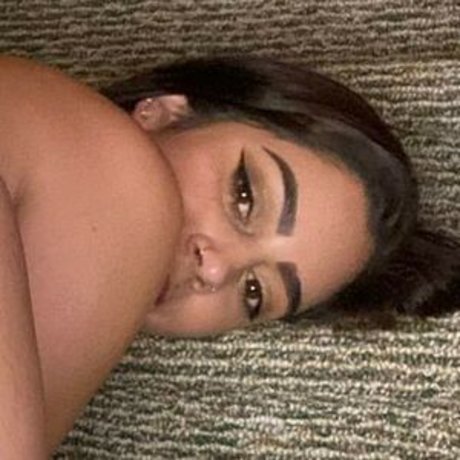 HotCocoHoe pornstar beautiful gallery