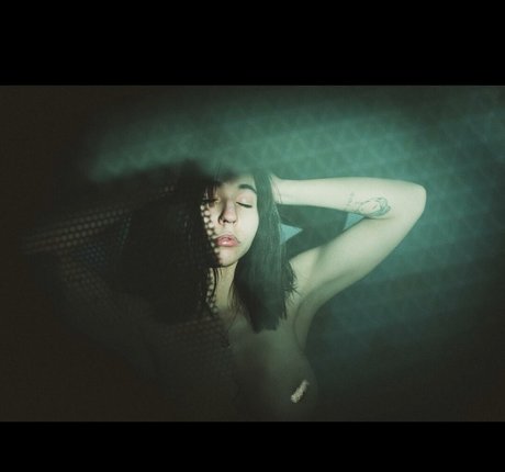 crismaia97 model sexy images