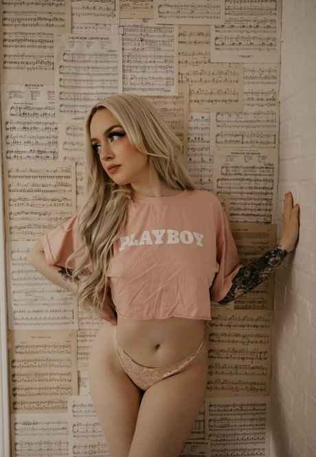 Kelsey Nicoloff free star pictures