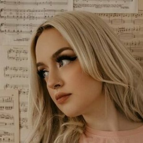 Kelsey Nicoloff model best pics