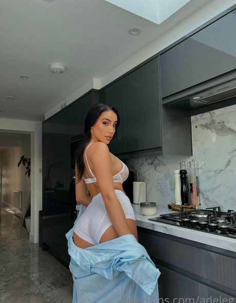 Adeleg art model image