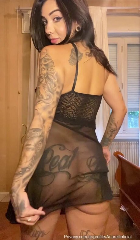 Anarelli pretty model pic