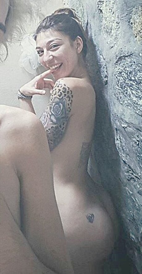 Tzouma top actress photos