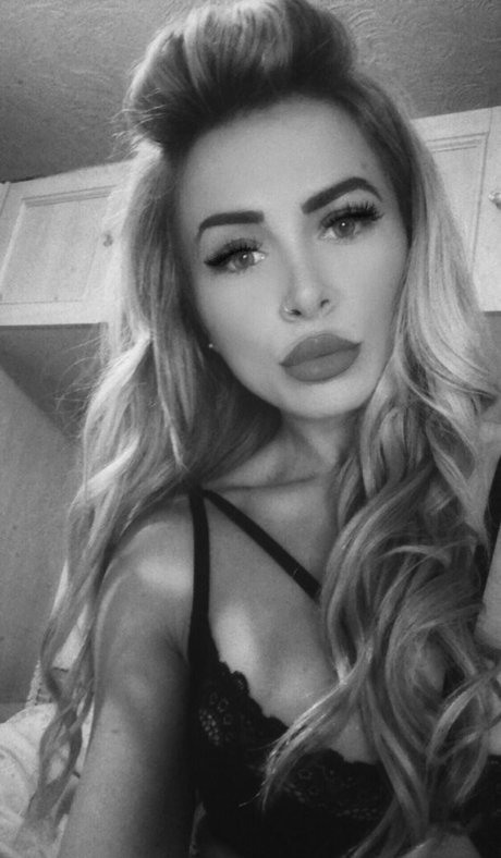 public onlyfans beautiful nude photos