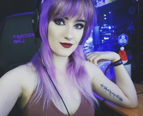 Ashi high quality actress archive