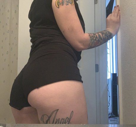 Courtdaplug star sexy pic