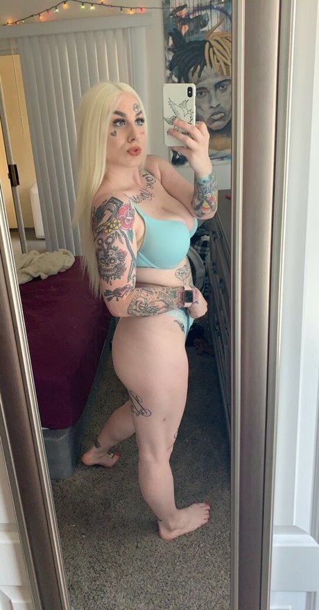 Courtdaplug pretty model archive