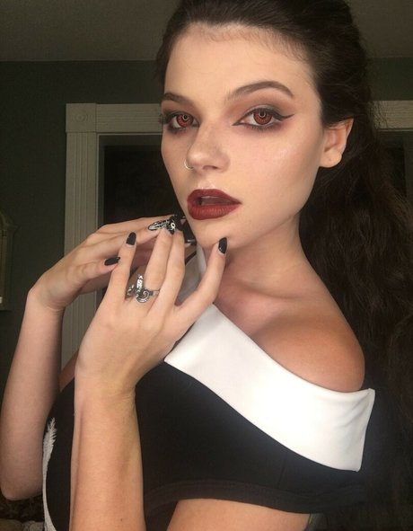 pregnant threesome onlyfans hot nude gallery